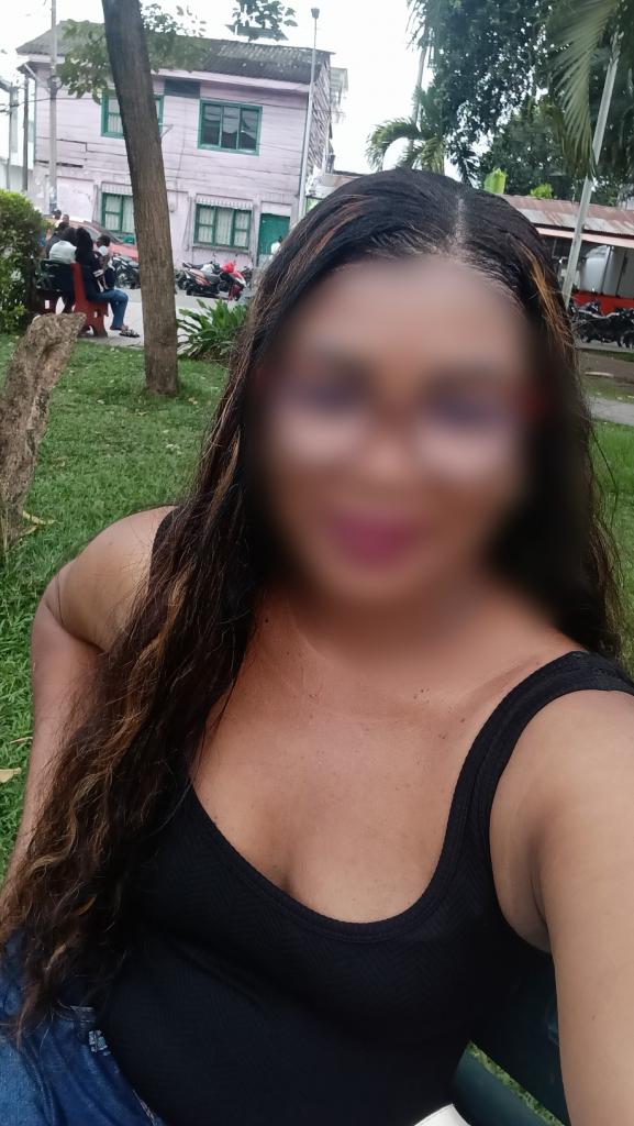 623540099: Chica busca chico en Sevilla