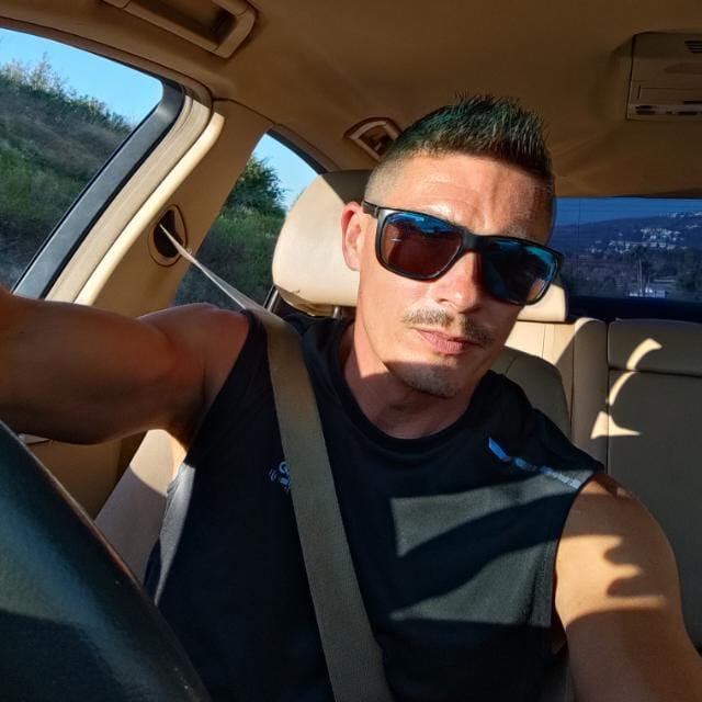 Chico busca chica en Alicante: 