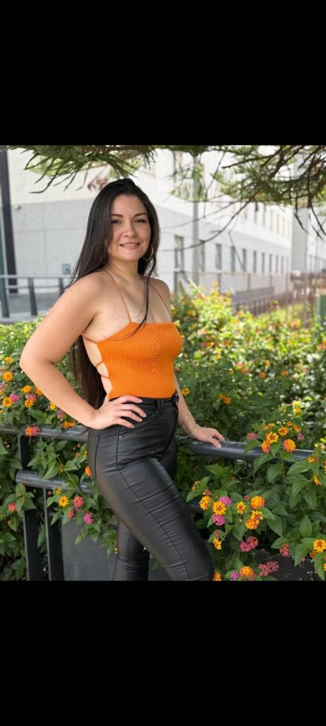 Chica busca chico en Cádiz: 