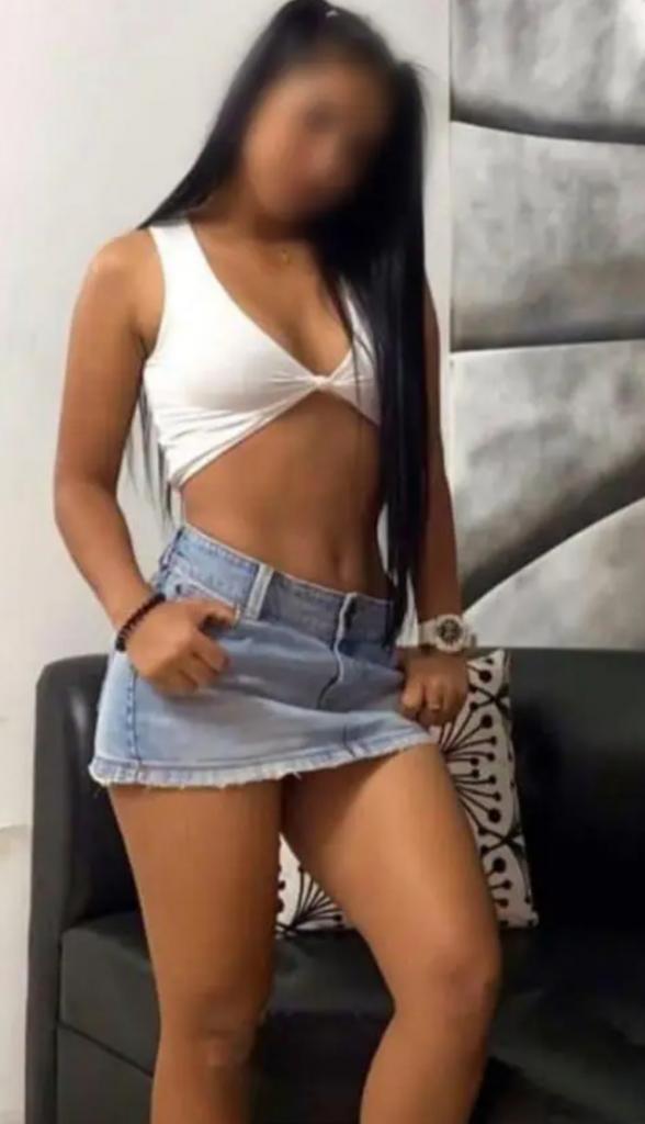 Chica busca chico en Cádiz: 