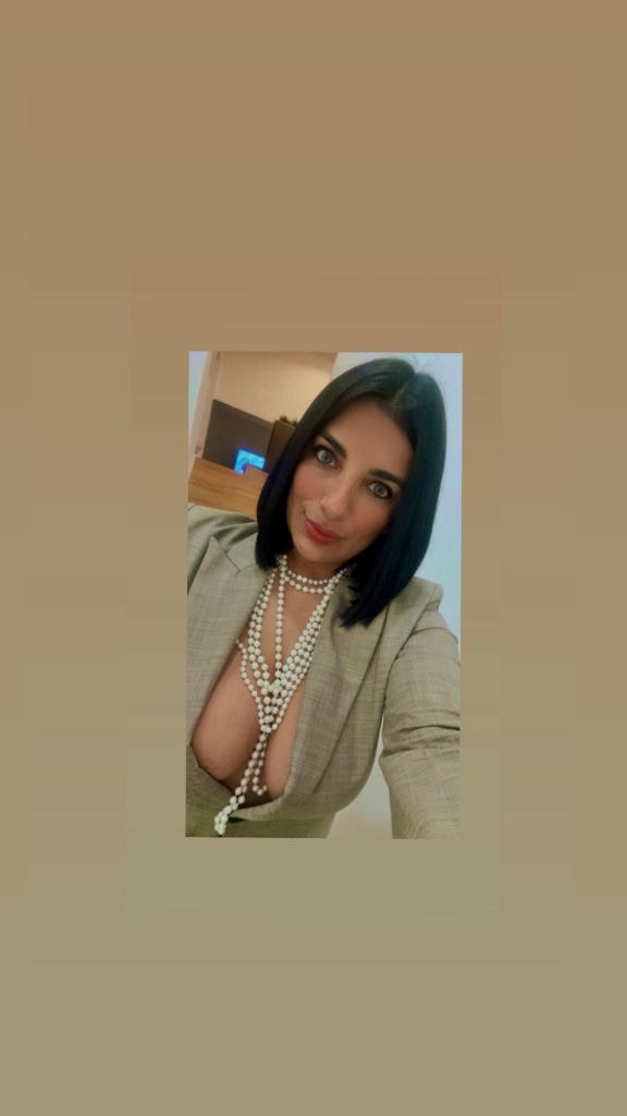 Chica busca chico en Almería: Chica busca chico