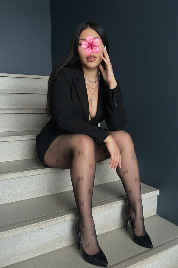 Chica busca chico en Cádiz: 