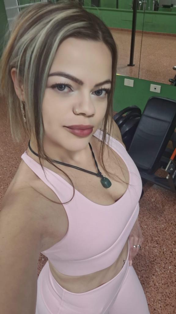 Chica busca chico en Tenerife: 