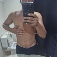 674475104: Chico busca chica en Barcelona