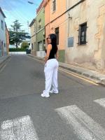 631334029: Chica busca chico en Gerona