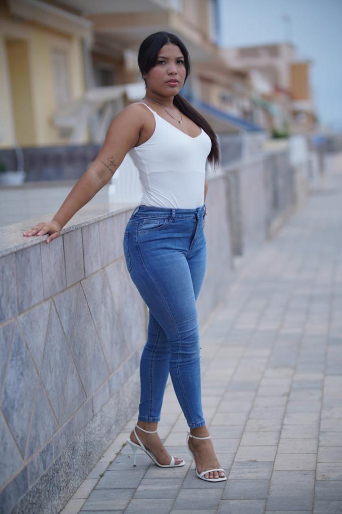 Chica busca chico en Alicante: 