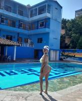 633469557: Chica busca chico en Navarra