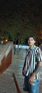 633387028: Chico busca chica en Madrid