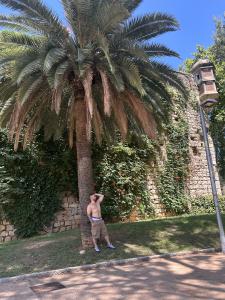 663526446: Chico busca chica en Barcelona