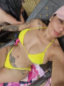 Chica busca chico en Almería: 