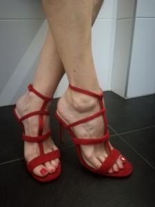 674905793: Chica busca chico en Navarra