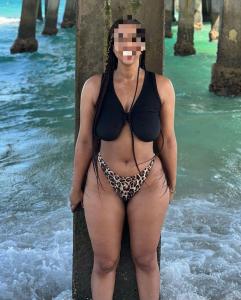 610352691: Chica busca chico en Barcelona