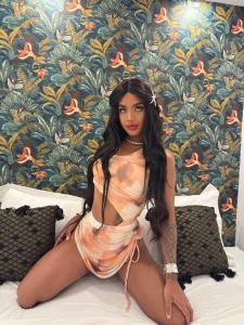 611357730: Travesti en Tenerife