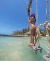 631226947: Chica busca chico en Madrid