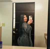 614531184: Chica busca chico en Sevilla