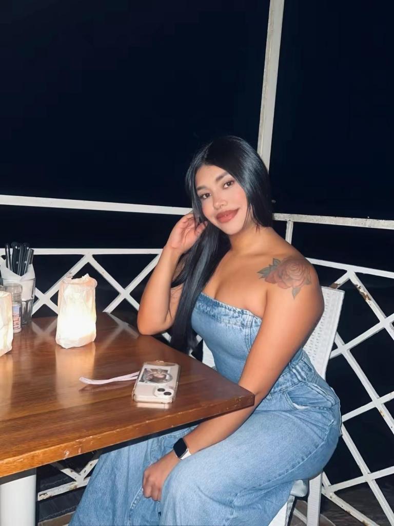 Chica busca chico en Barcelona: Chica busca chico