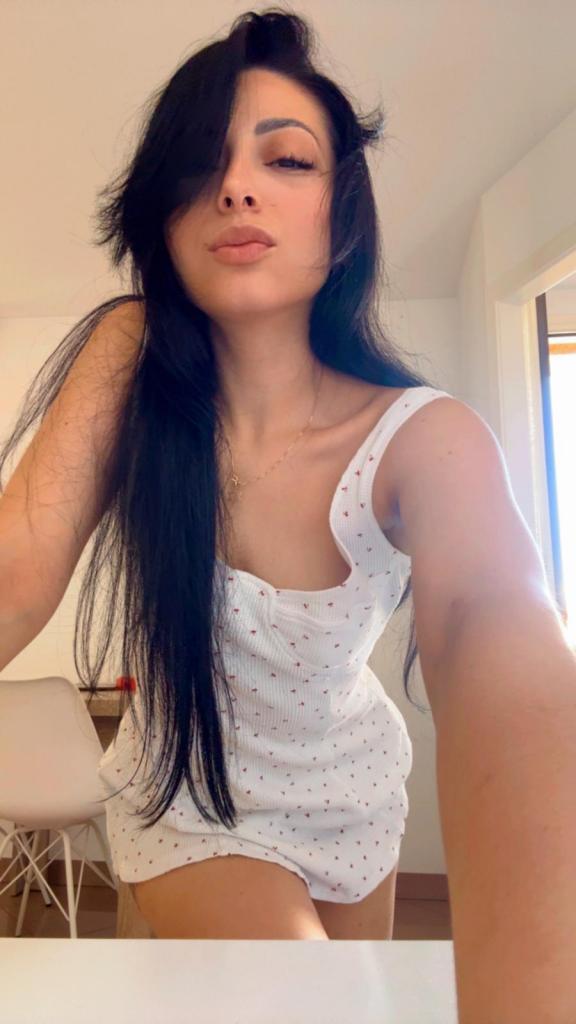Chica busca chico en Menorca: 