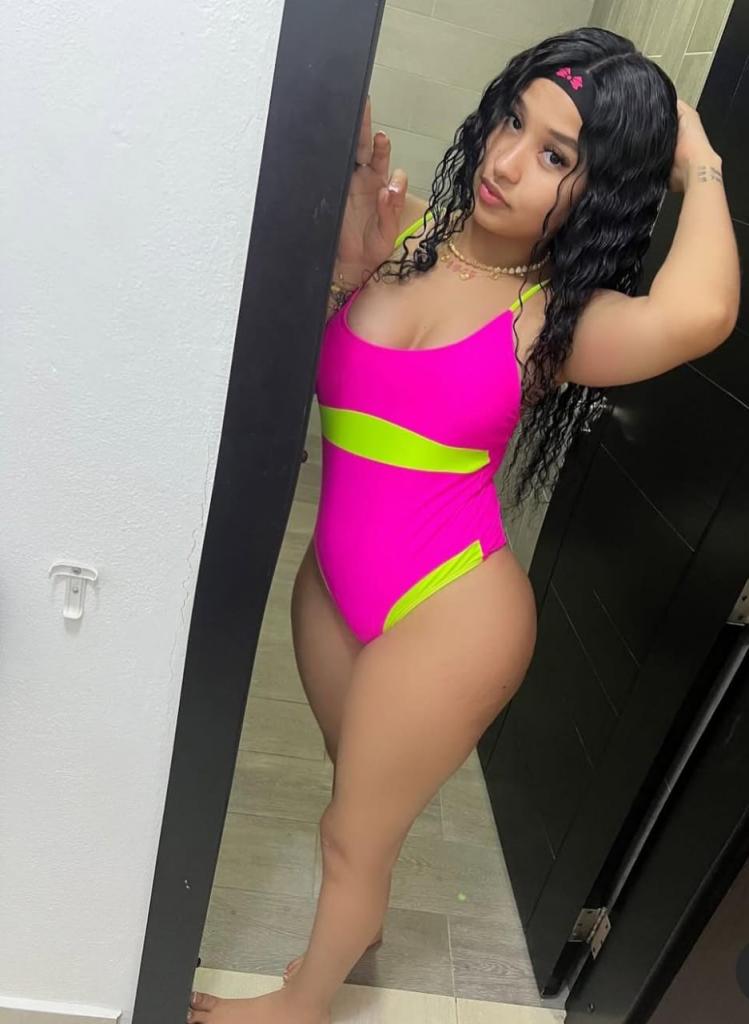 Chica busca chico en Tenerife: 