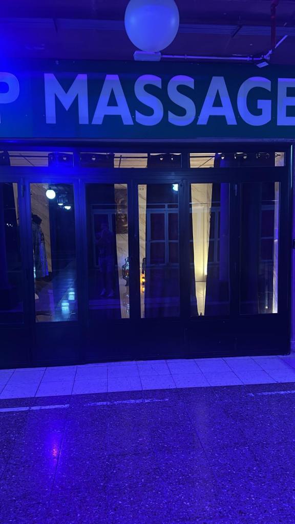 Chico busca chica en Las Palmas: 