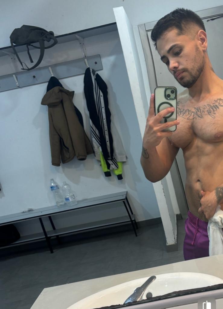 643252843: Chico busca chica en Badajoz