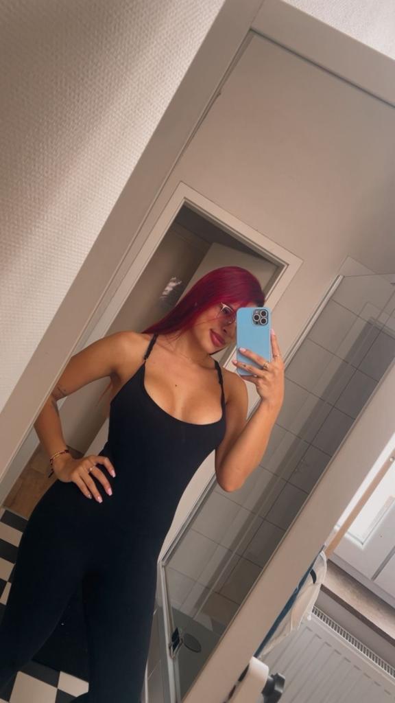 642153115: Chica busca chico en Barcelona