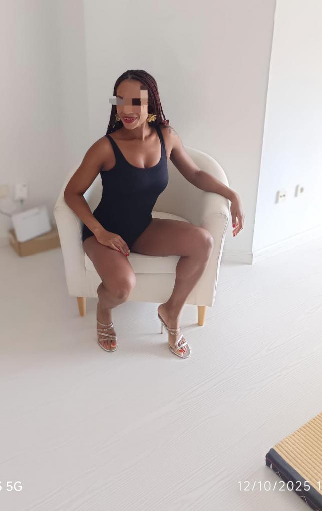 603263967: Chica busca chico en Madrid