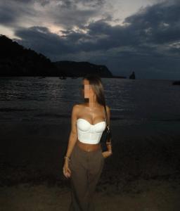 613658249: Chica busca chico en Albacete