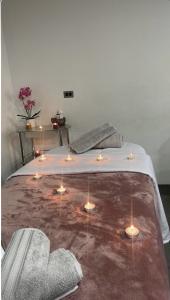 614593270: Travesti en León