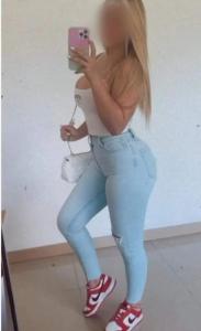 684763168: Chica busca chico en Sevilla