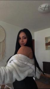 617492072: Chica busca chico en Barcelona