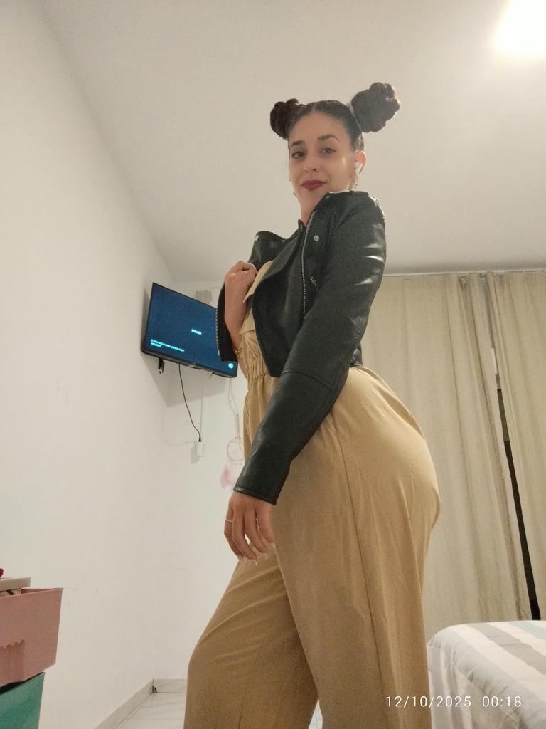 Chica busca chico en Sevilla: 