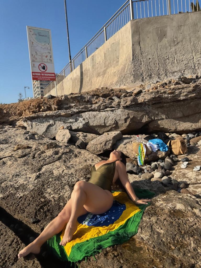 Chica busca chico en Tenerife: 