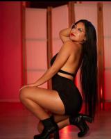 631086796: Chica busca chico en Barcelona