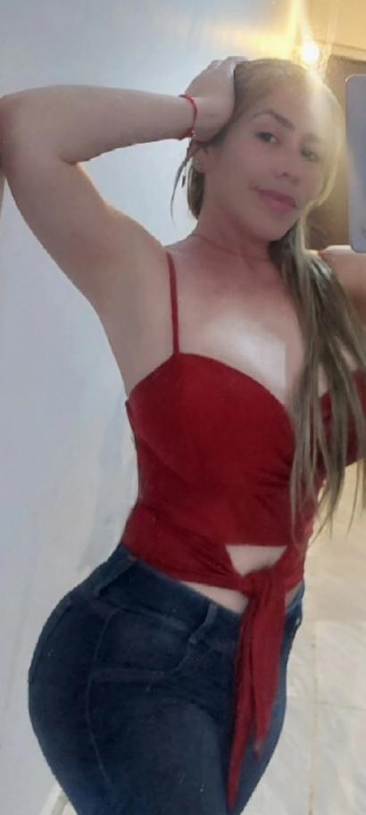 617858039: Chica busca chico en Córdoba