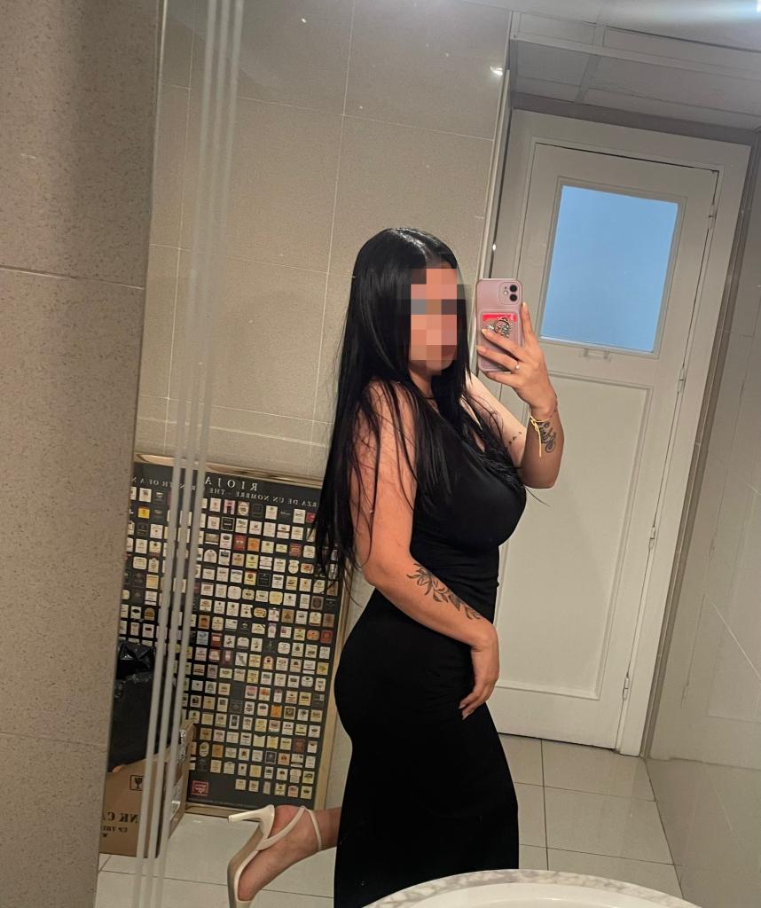 695415776: Chica busca chico en Madrid