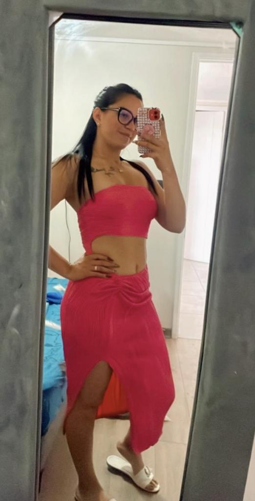 Chica busca chico en Granada: 