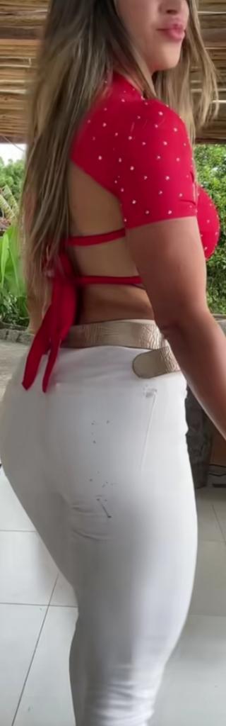 Chica busca chico en Ibiza: 