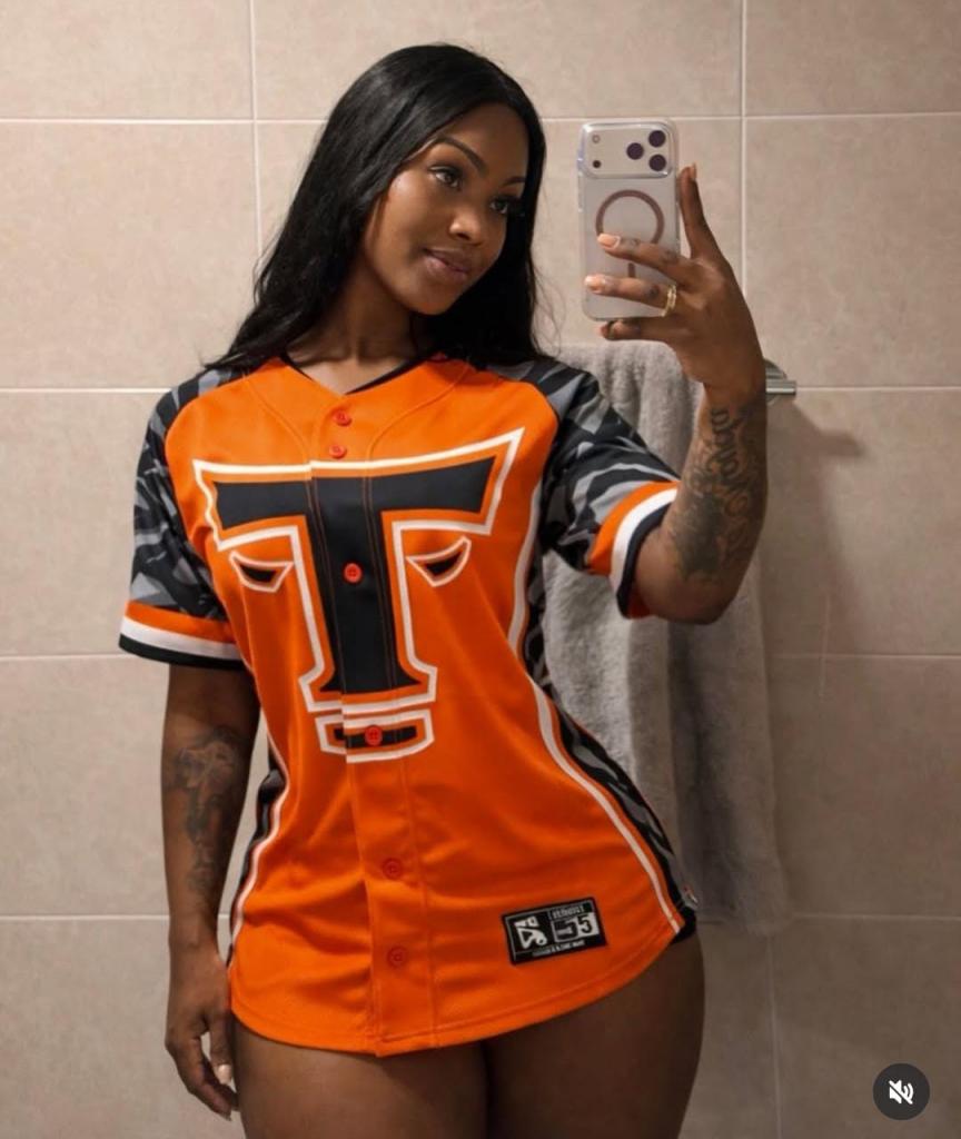 Chica busca chico en Asturias: 