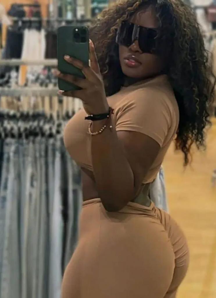 Chica busca chico en Sevilla: 