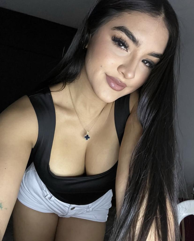 Chica busca chico en Tenerife: 