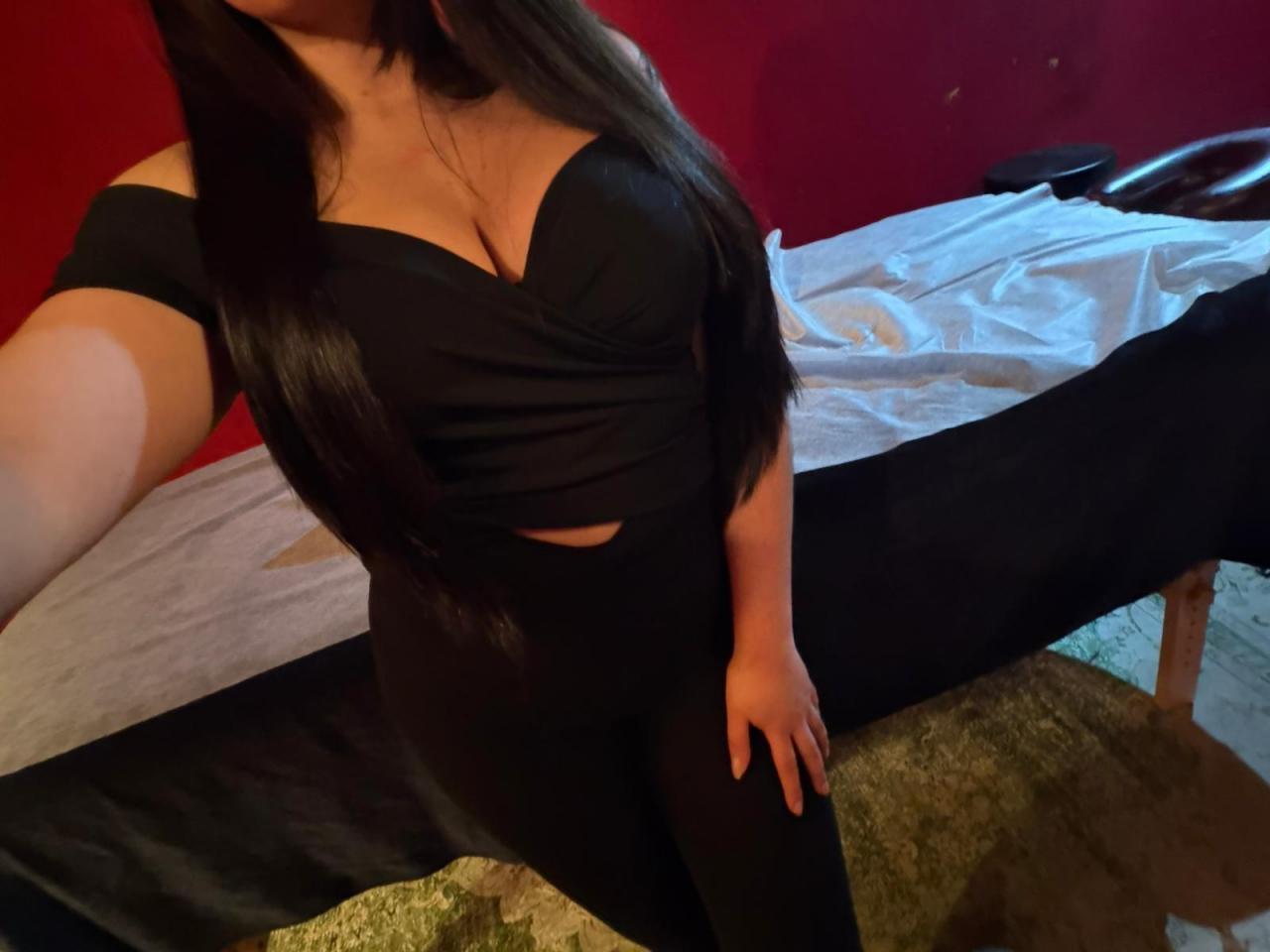 667559427: Chica busca chico en Barcelona