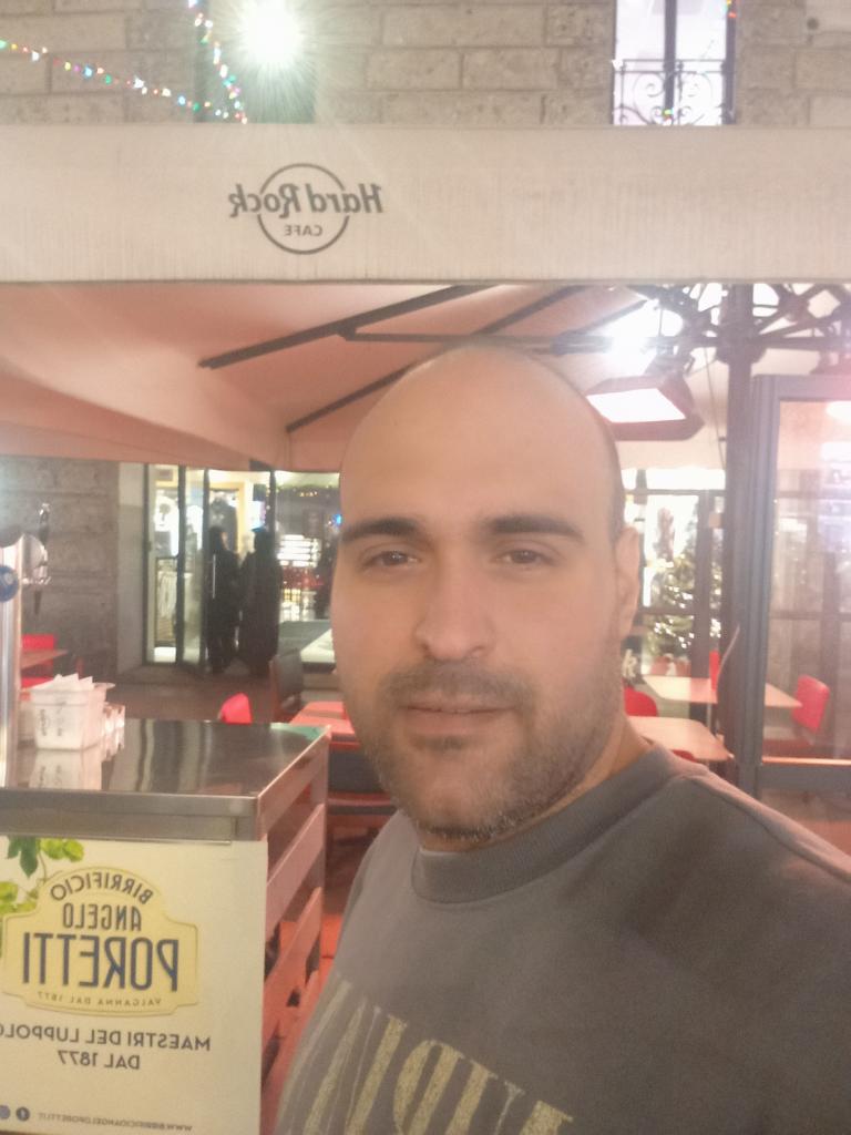 Chico busca chica en Murcia: 