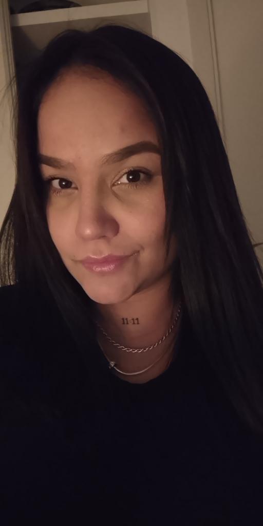 617047187: Chica busca chico en Madrid