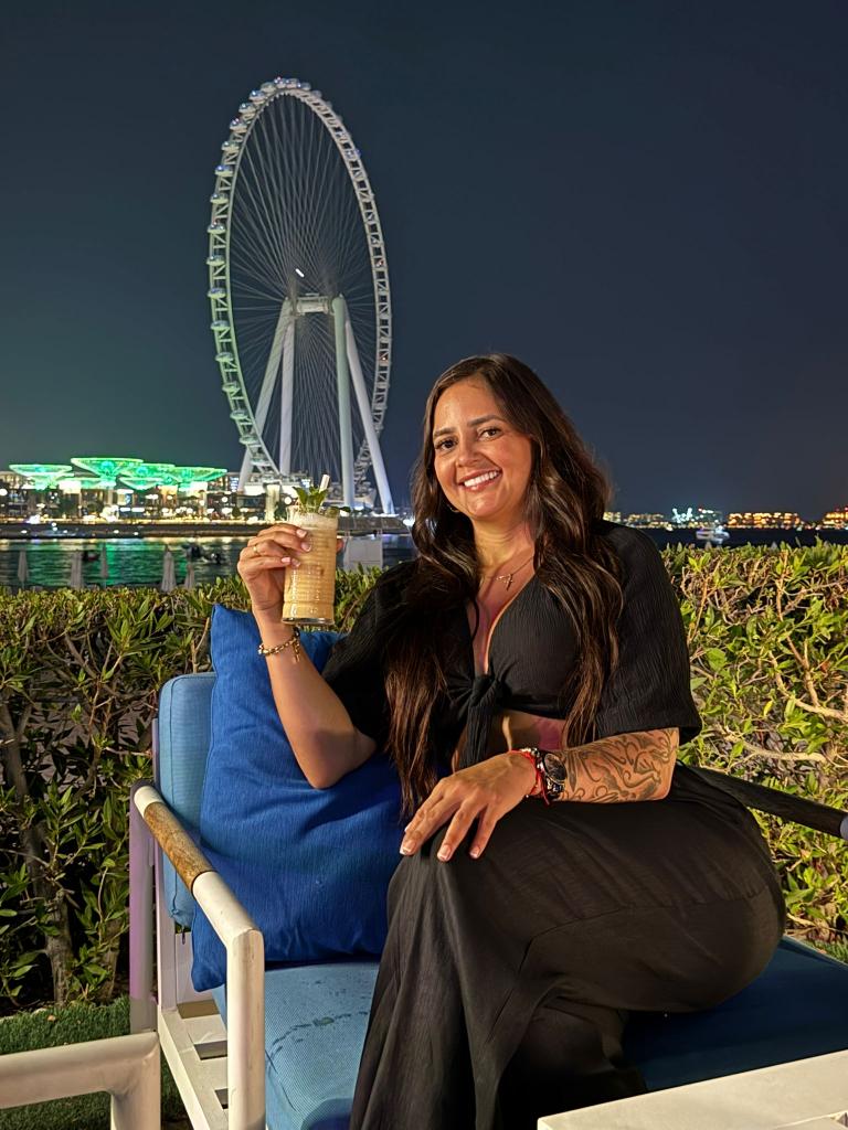 613964258: Chica busca chico en La Coruña