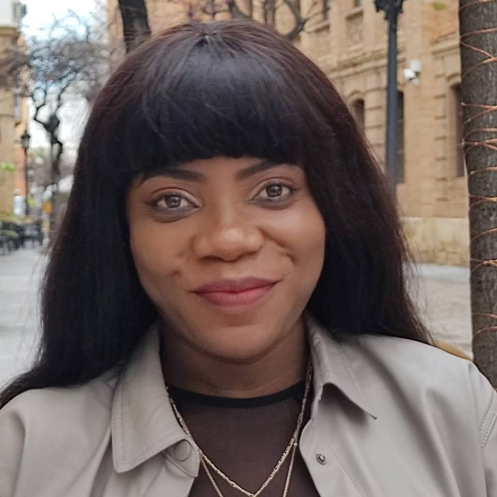 Chica busca chico en Cádiz: 