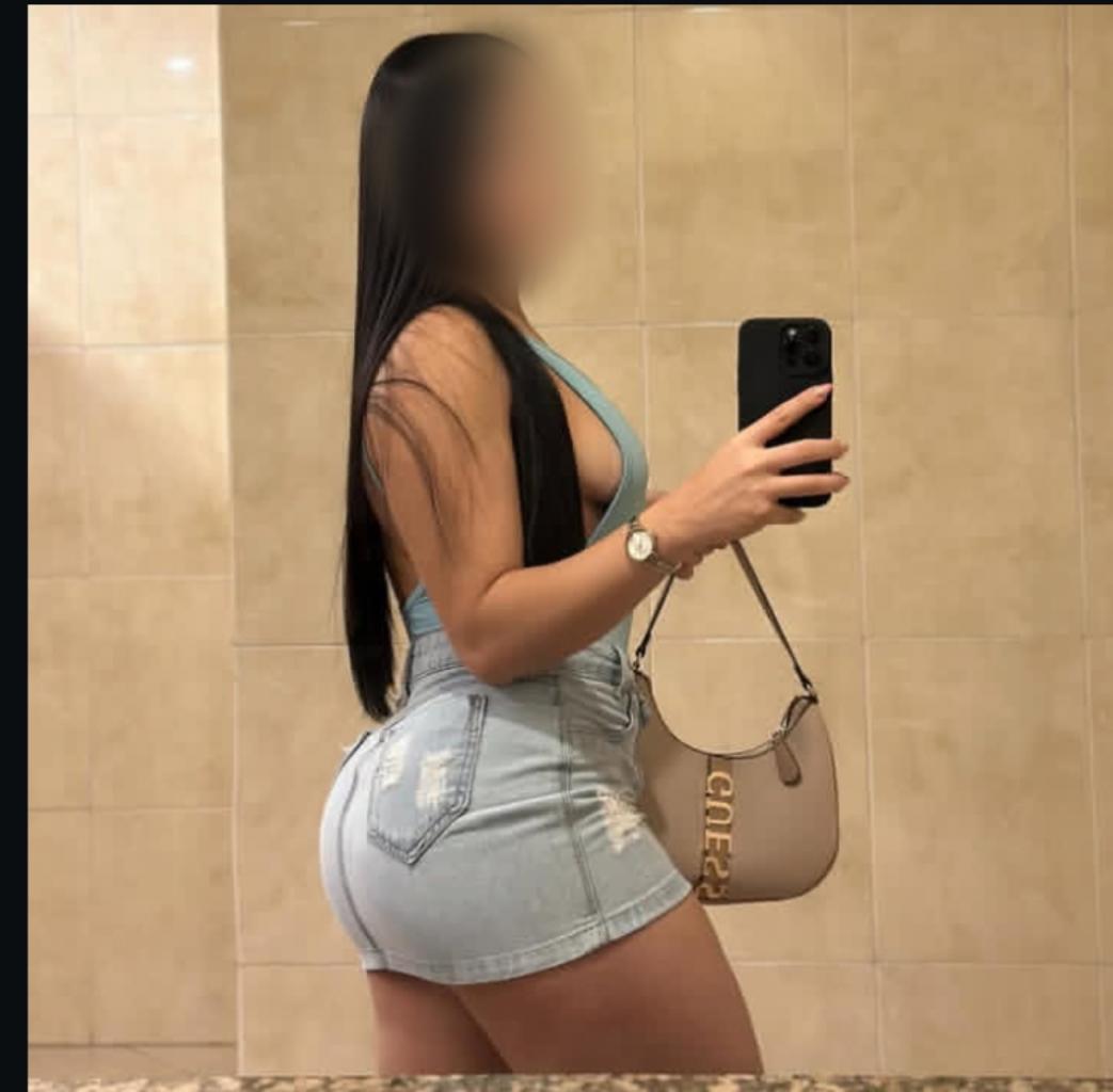 Chica busca chico en Ibiza: 