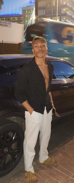 Chico busca chica en Madrid: 