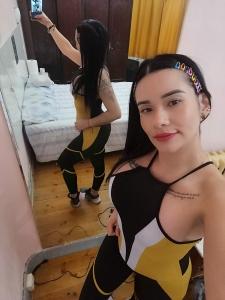 642095089: Chica busca chico en Barcelona