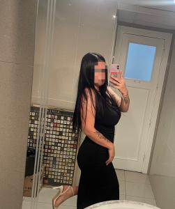 695415776: Chica busca chico en Madrid