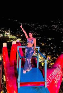 672966300: Chica busca chico en Alicante